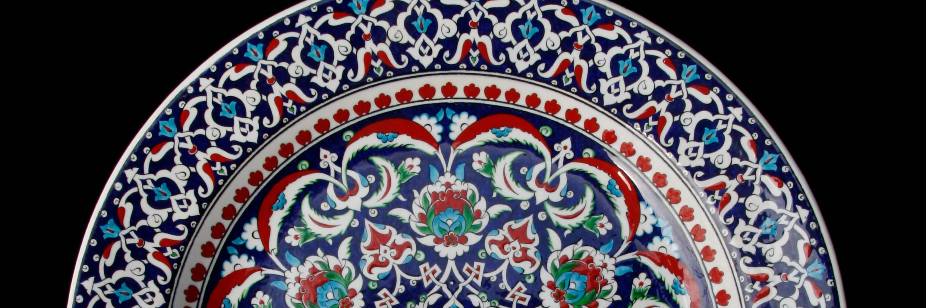 Close-up of plate art.